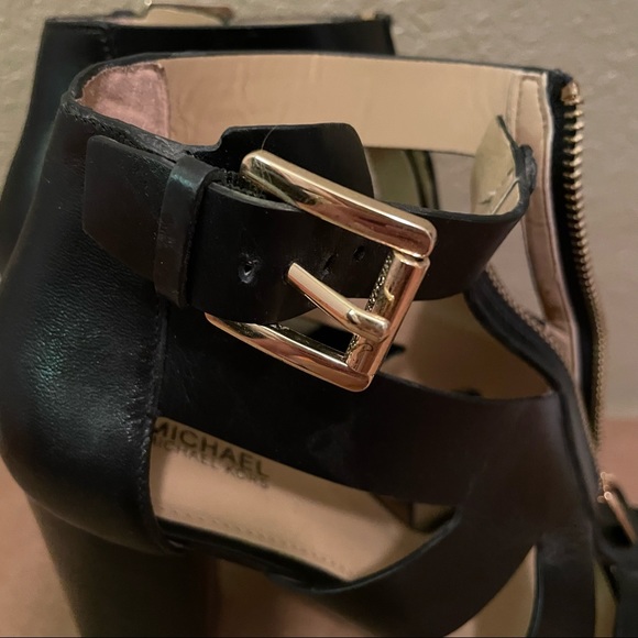 Michael Kors 4” black heels - Picture 4 of 8